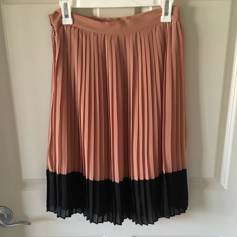 Modest Mauve Pleated Midi Skirt